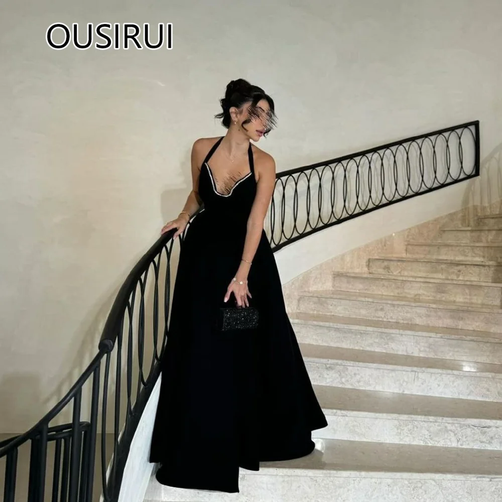 Customized Halter Satin A-line Formal Prom Dubai Dress Beaded Crystal Backless Zipper Women Evening Club Dress vestidos de
Customized Halter Satin A-line Formal Prom Dubai Dress Beaded Crystal Backless Zipper Women Evening Club Dress vestidos de