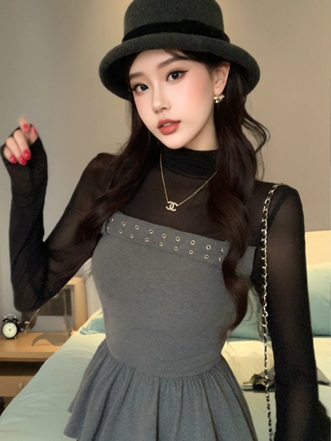 Spicy Girl Half High Collar See through Mesh Splice T Shirt Women Winter New Slimming Fashion Brushed Base Top
Spicy Girl Half High Collar See through Mesh Splice T Shirt Women Winter New Slimming Fashion Brushed Base Top