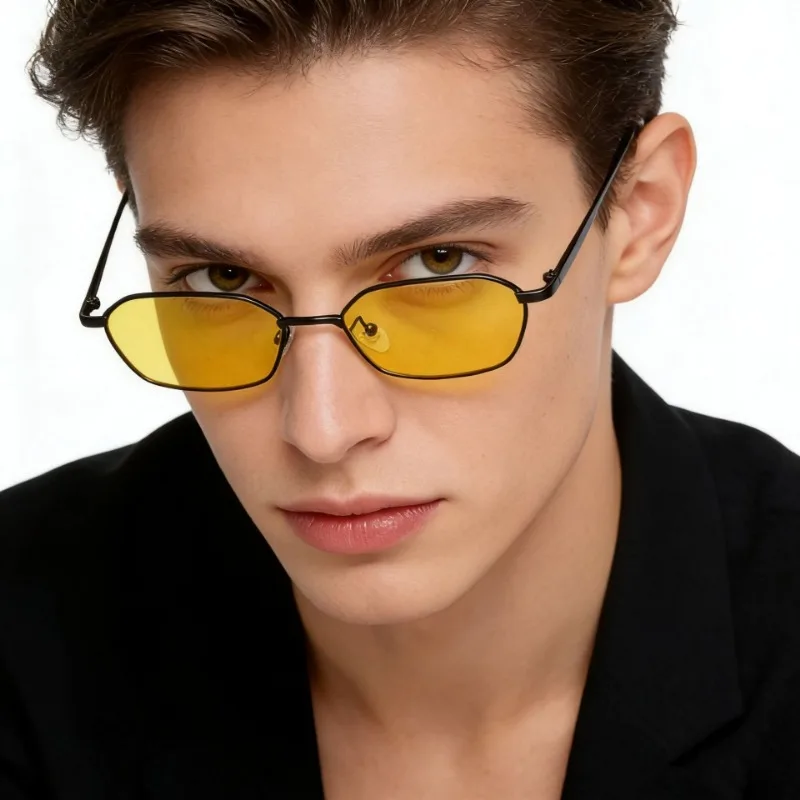 New Fashion Vintage Sunglasses Women Men Brand Designer Retro Metal Rectangle Sun Glasses Female Male Popular Black Eyewear
New Fashion Vintage Sunglasses Women Men Brand Designer Retro Metal Rectangle Sun Glasses Female Male Popular Black Eyewear