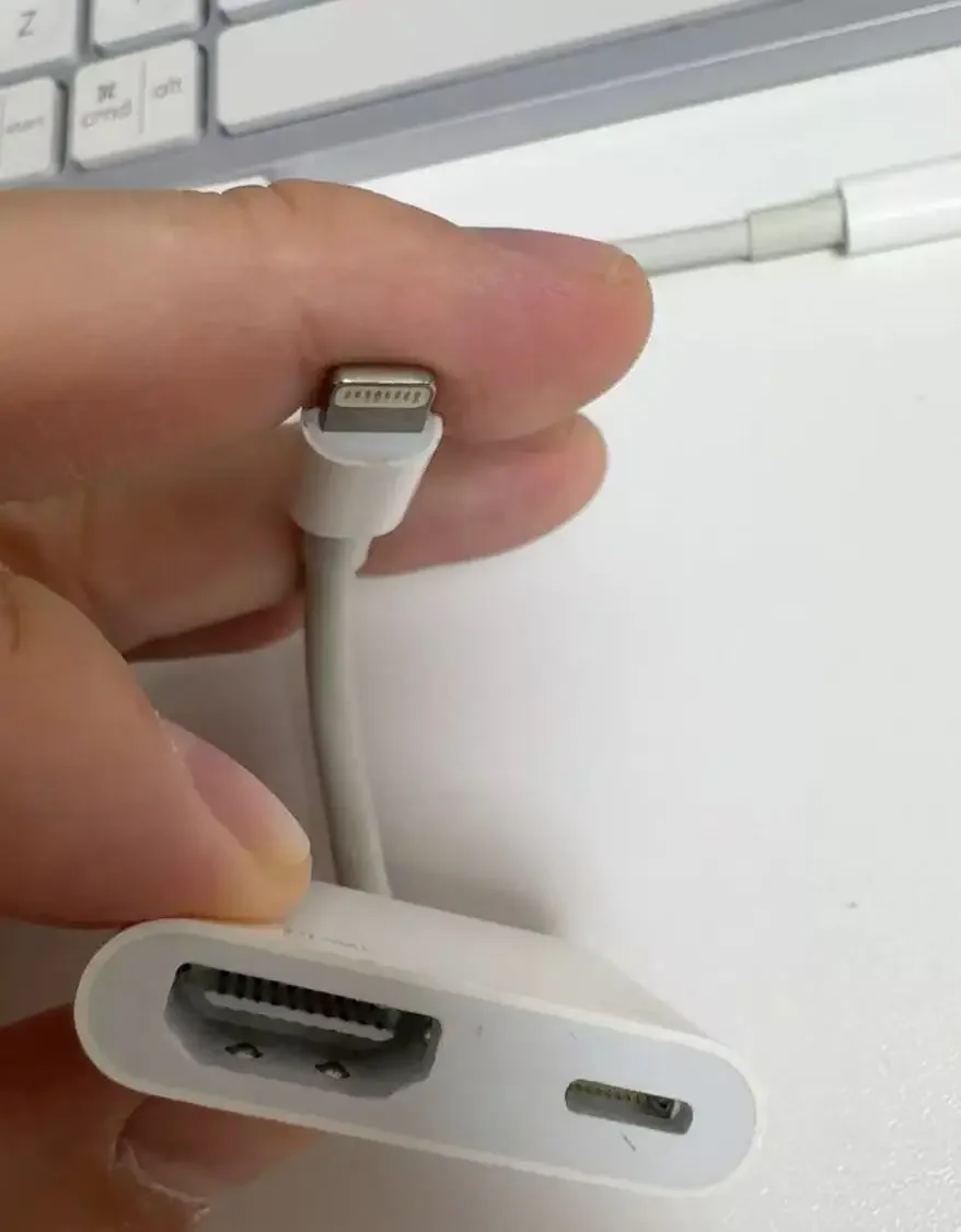 A Lightning HDMI Adapter Original for Apple
A Lightning HDMI Adapter Original for Apple