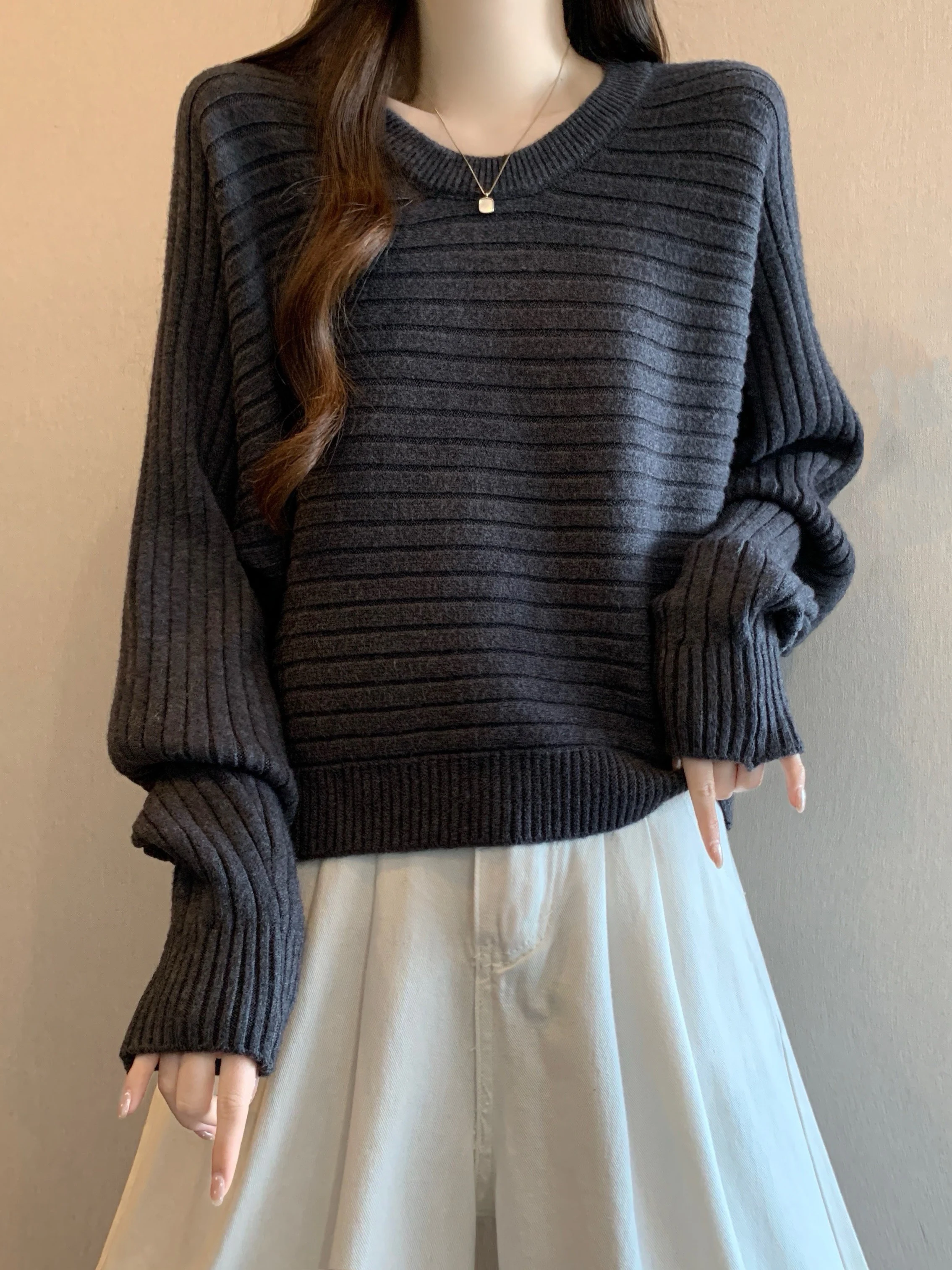 Gray Striped Knitted Sweater Women's Shoulder Length Base Shirt Spring 2026 New plus Size Lazy Style Commute Fashion Korean L...
Gray Striped Knitted Sweater Women's Shoulder Length Base Shirt Spring 2026 New plus Size Lazy Style Commute Fashion Korean L...