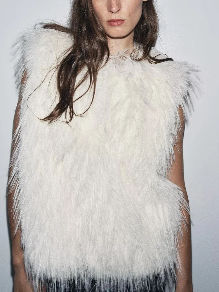 Европейский и американский стиль, осень 2021, новая женская одежда, модный простой жилет с круглым вырезом и эффектом искусственного меха
Европейский и американский стиль, осень 2021, новая женская одежда, модный простой жилет с круглым вырезом и эффектом искусственного меха