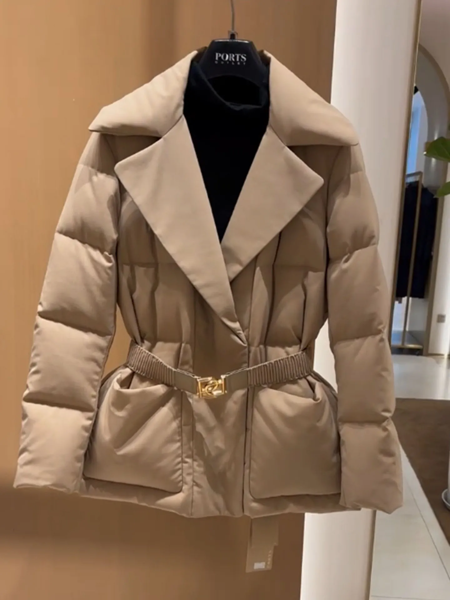 i Color Suit Collar Waist Inward down Jaet Women's 2025 New Winter Small Size High-End Thi Outerwear Ele Commute S...
i Color Suit Collar Waist Inward down Jaet Women's 2025 New Winter Small Size High-End Thi Outerwear Ele Commute S...