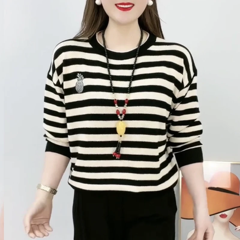 Autumn Elegant Fashion Chic Minimalist Pullover Women Classic Trendy Basic Stripe Long Sleeve Round Collar Loose Casual Sweaters
Autumn Elegant Fashion Chic Minimalist Pullover Women Classic Trendy Basic Stripe Long Sleeve Round Collar Loose Casual Sweaters
