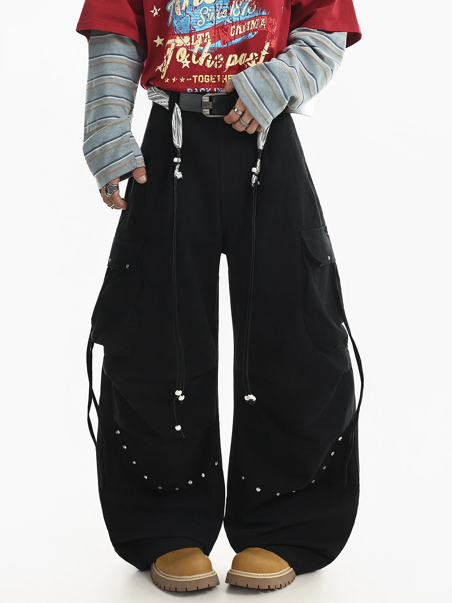 American Style Rivet Pocket Work Pants Men's Spring High Street Loose Wide Leg Long Trousers Cool And Handsome Casual Pants
American Style Rivet Pocket Work Pants Men's Spring High Street Loose Wide Leg Long Trousers Cool And Handsome Casual Pants