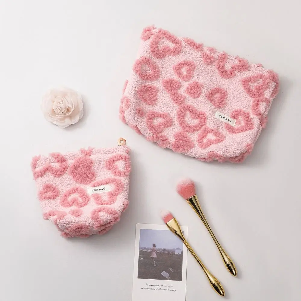 Cute Heart Shape Makeup Bag Large Capacity Plush Cosmetic Pouch Multifunctional with Zipper Storage Bag
Cute Heart Shape Makeup Bag Large Capacity Plush Cosmetic Pouch Multifunctional with Zipper Storage Bag