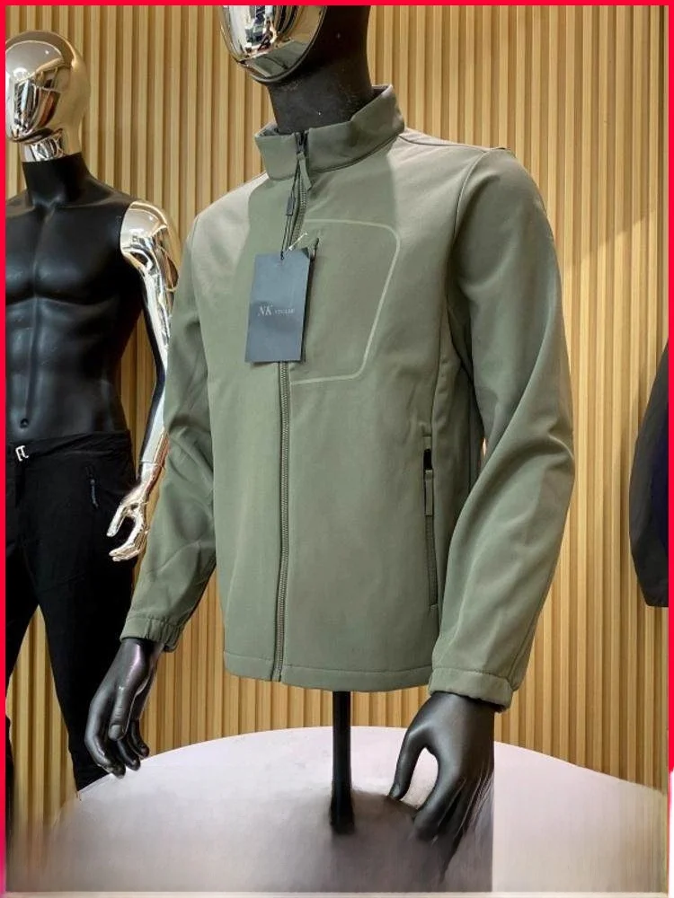 Men's Outdoor Fce Lined Soft ell Jaet Autumn Winter New Arrival Climbing Hiking Jaet Casual Sle Stand Fit
Men's Outdoor Fce Lined Soft ell Jaet Autumn Winter New Arrival Climbing Hiking Jaet Casual Sle Stand Fit