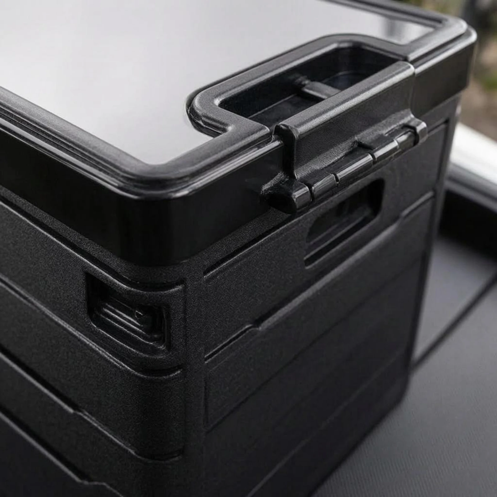 Foldable Trunk Storage Box Textured Surface Hard-Shell Trunk Box Cargo Organizer Collapsible Sturdy
Foldable Trunk Storage Box Textured Surface Hard-Shell Trunk Box Cargo Organizer Collapsible Sturdy