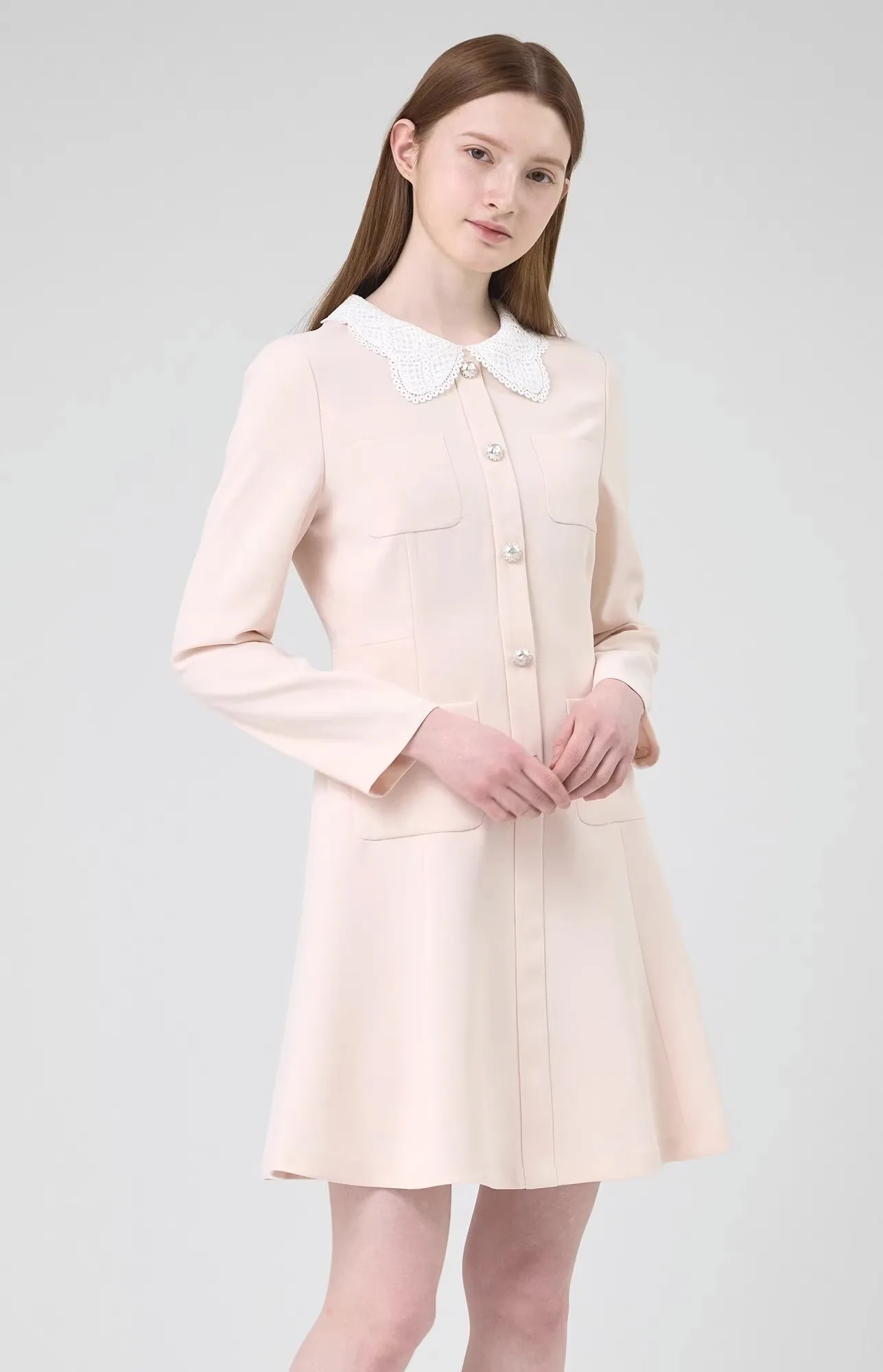 MICOAT Original Ele Lace Petal Collar Slim Fit Dr Two Colors Spring Autumn Precision Floral Print Women's Faion Dr
MICOAT Original Ele Lace Petal Collar Slim Fit Dr Two Colors Spring Autumn Precision Floral Print Women's Faion Dr