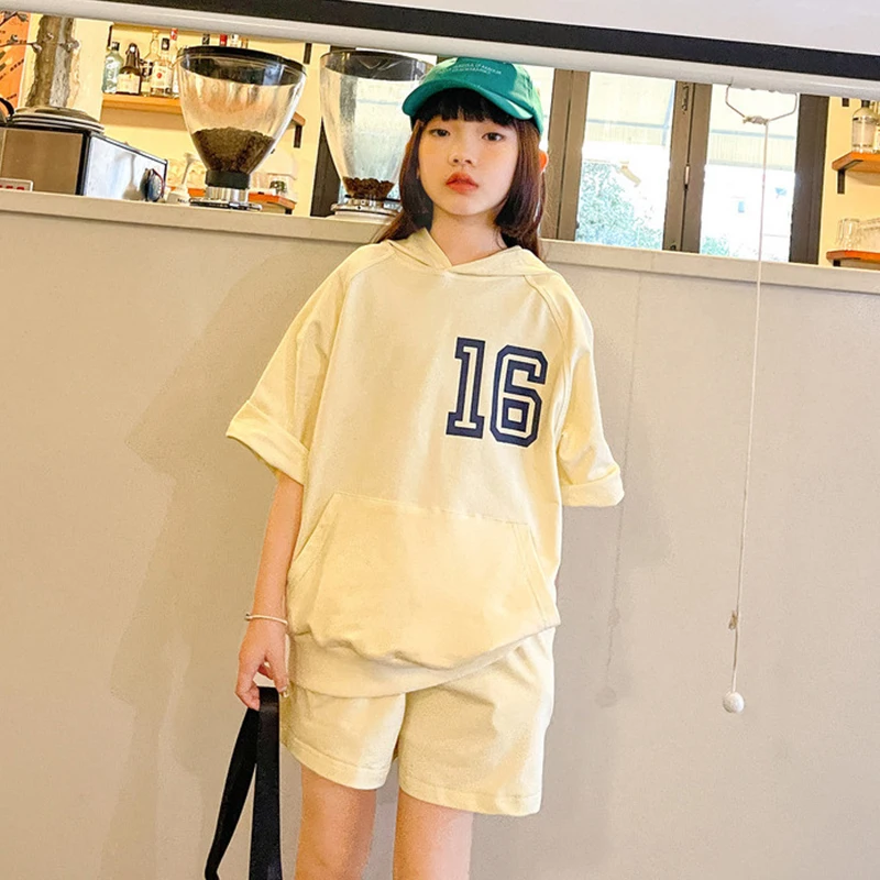 Girls Summer Casual Clothes Short Sleeved Hoodie + Shorts 2Pcs/set Teenager Hooded Tracksuit Girls Kids Fashion Sports Suit
Girls Summer Casual Clothes Short Sleeved Hoodie + Shorts 2Pcs/set Teenager Hooded Tracksuit Girls Kids Fashion Sports Suit