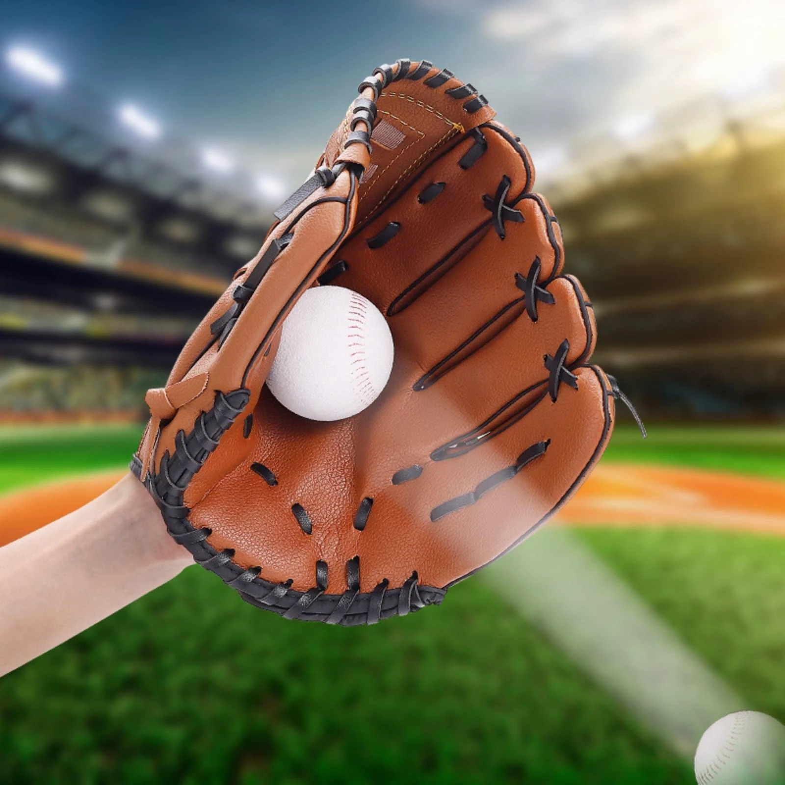 Baseball Glove Deep Pocket PU Baseball Glove Catching Catcher's Glove Stitched Sports Gear Long-Lasting
Baseball Glove Deep Pocket PU Baseball Glove Catching Catcher's Glove Stitched Sports Gear Long-Lasting