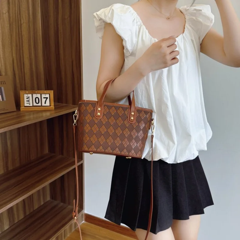 Famous Designer Hand Bags For Ladies, Soft Leather With Decorative Tassels, Chic And Functional For Evening Or Day Use
Famous Designer Hand Bags For Ladies, Soft Leather With Decorative Tassels, Chic And Functional For Evening Or Day Use