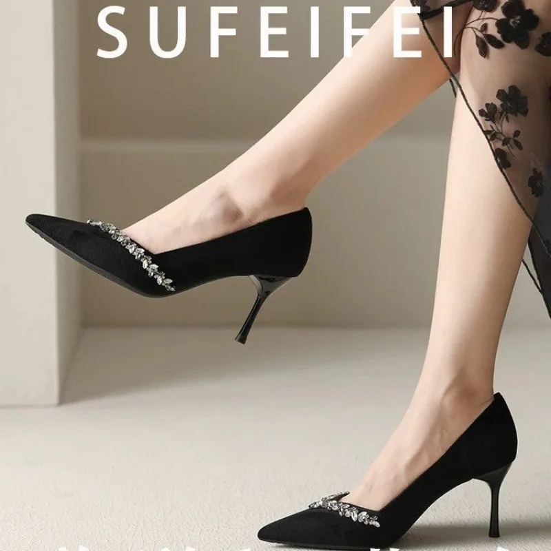 Womens Single Shoe with Pointed Toe Fine Heel Rhinestone Anti Slip Versatile Spring Autumn Outdoor Suede High Heels Single Shoe
Womens Single Shoe with Pointed Toe Fine Heel Rhinestone Anti Slip Versatile Spring Autumn Outdoor Suede High Heels Single Shoe