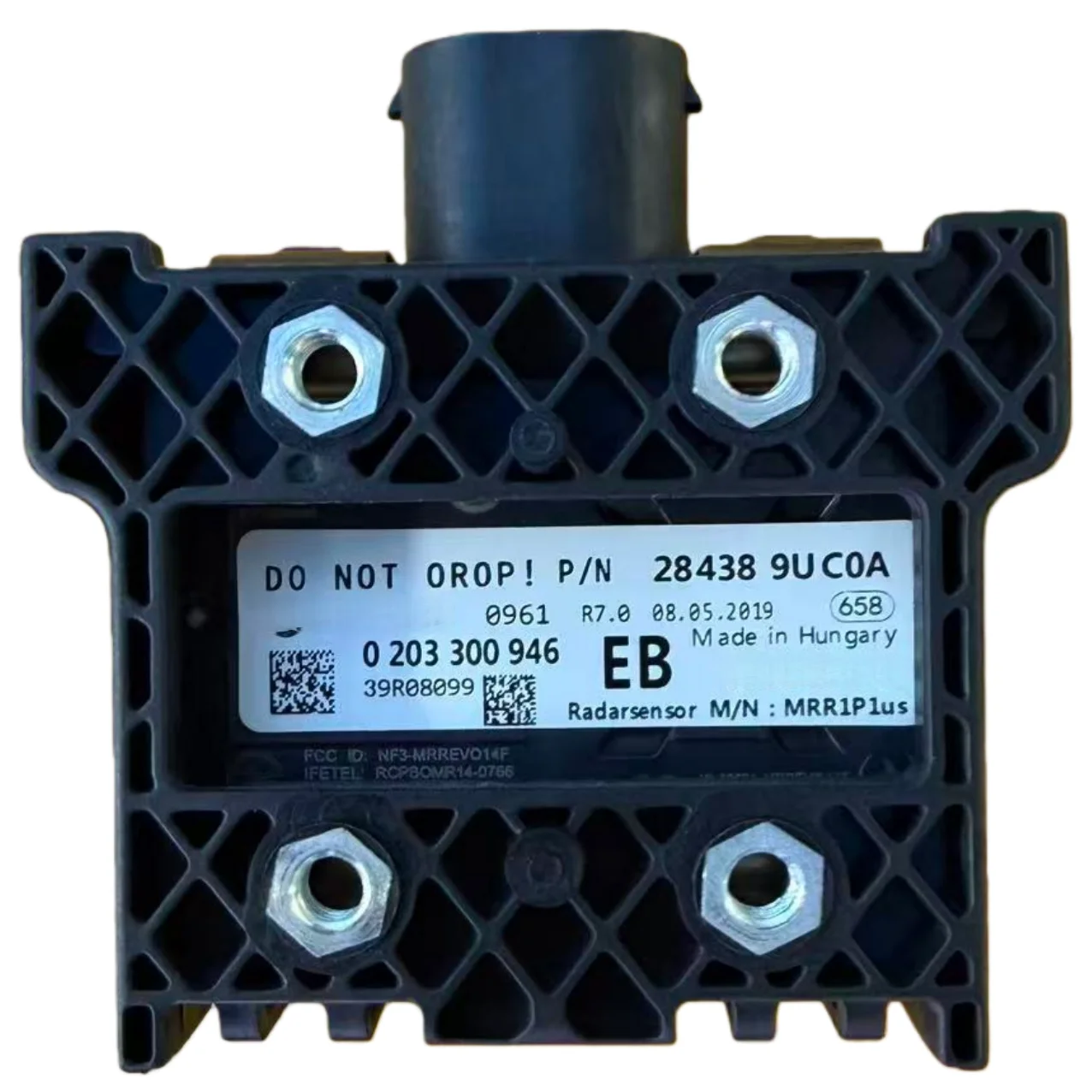 Датчик радарного круиз-контроля 28438-9UC0A подходит для Nissan Murano 2016-2019 годов выпуска.
Датчик радарного круиз-контроля 28438-9UC0A подходит для Nissan Murano 2016-2019 годов выпуска.