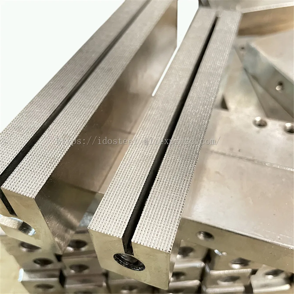 Vertical Packaging Machine Horizontal Seal Heat Steel Block,Three Side Sealing Module stripe,Cross line Clamp1pair
Vertical Packaging Machine Horizontal Seal Heat Steel Block,Three Side Sealing Module stripe,Cross line Clamp1pair