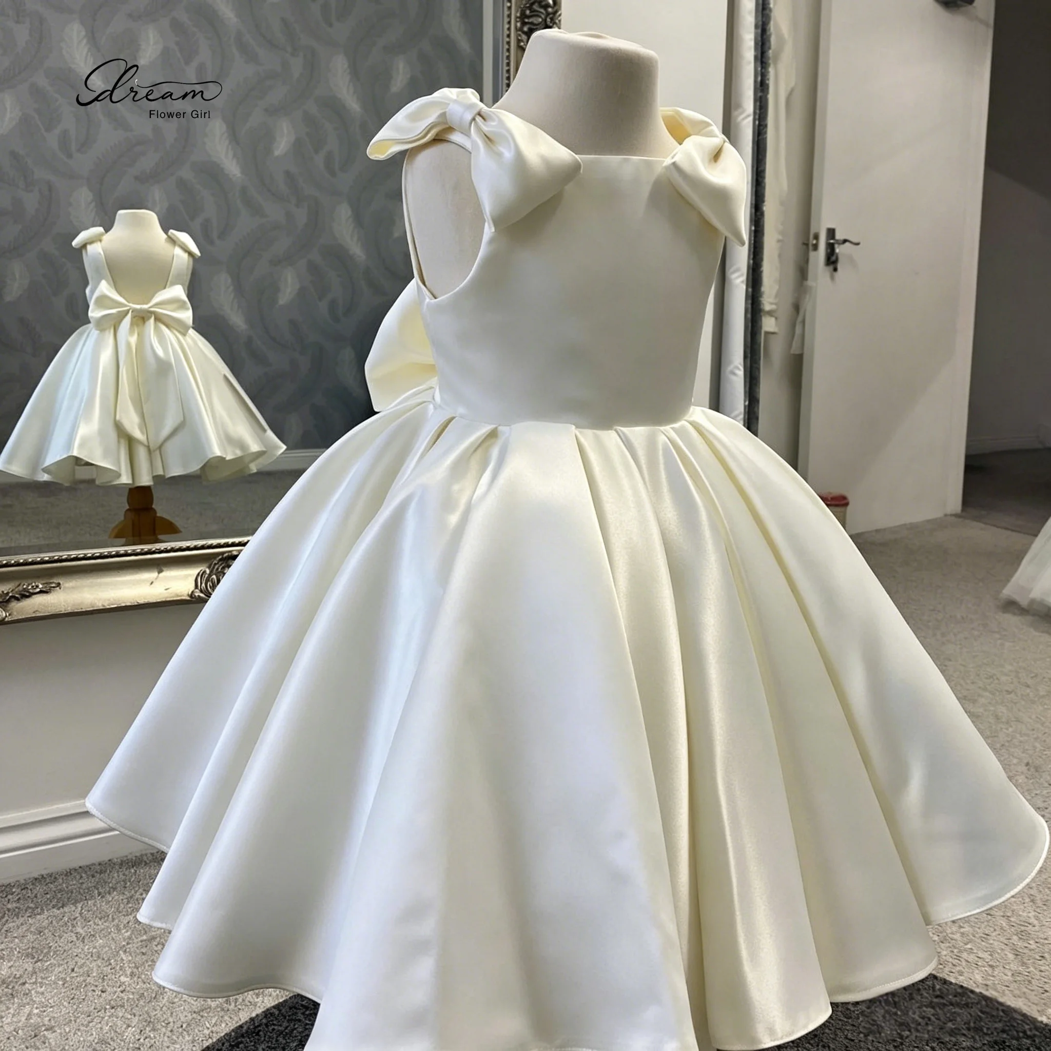 Exquisite Custom White Satin Sleeveless Floor-Length Formal Children's Gown with Shoulder Bow Accents (Princess Style)
Exquisite Custom White Satin Sleeveless Floor-Length Formal Children's Gown with Shoulder Bow Accents (Princess Style)