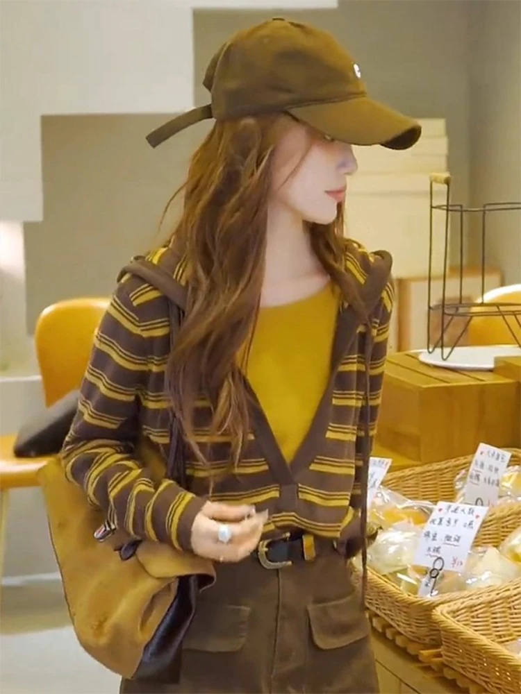 Korean Sle Anti-Aging Color Blo Striped Hoodie Knitted Sweater Women's Casual Slimming Top Faionable Casual Wear
Korean Sle Anti-Aging Color Blo Striped Hoodie Knitted Sweater Women's Casual Slimming Top Faionable Casual Wear