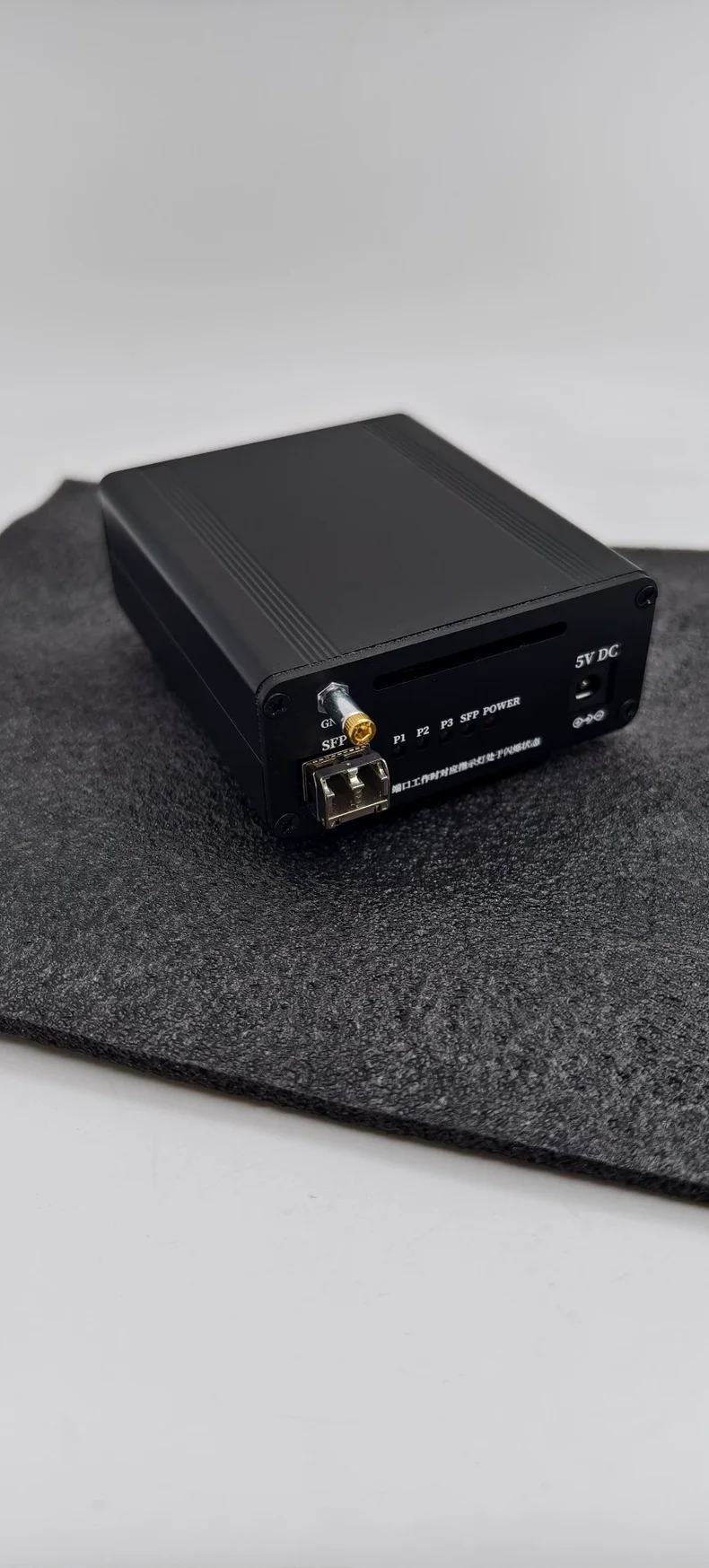 HIFI network switch, designed with three electrical ports and one optical port PLL5341
HIFI network switch, designed with three electrical ports and one optical port PLL5341