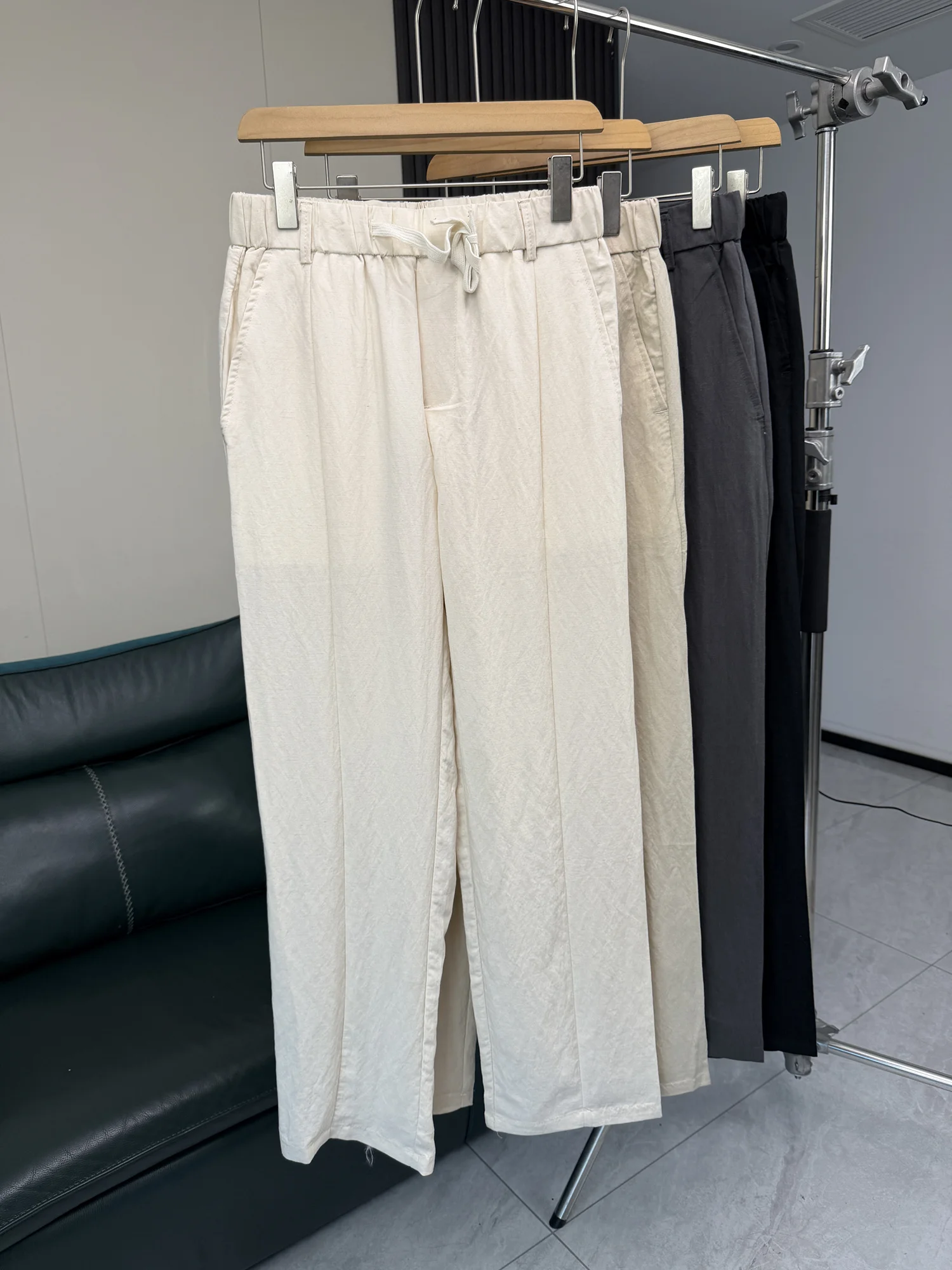 Cool Casual Pants Men's Summer Straight Leg Elastic Waist Linen Blend Comfortable Versatile Loose Fit Breathable Straight Pants
Cool Casual Pants Men's Summer Straight Leg Elastic Waist Linen Blend Comfortable Versatile Loose Fit Breathable Straight Pants