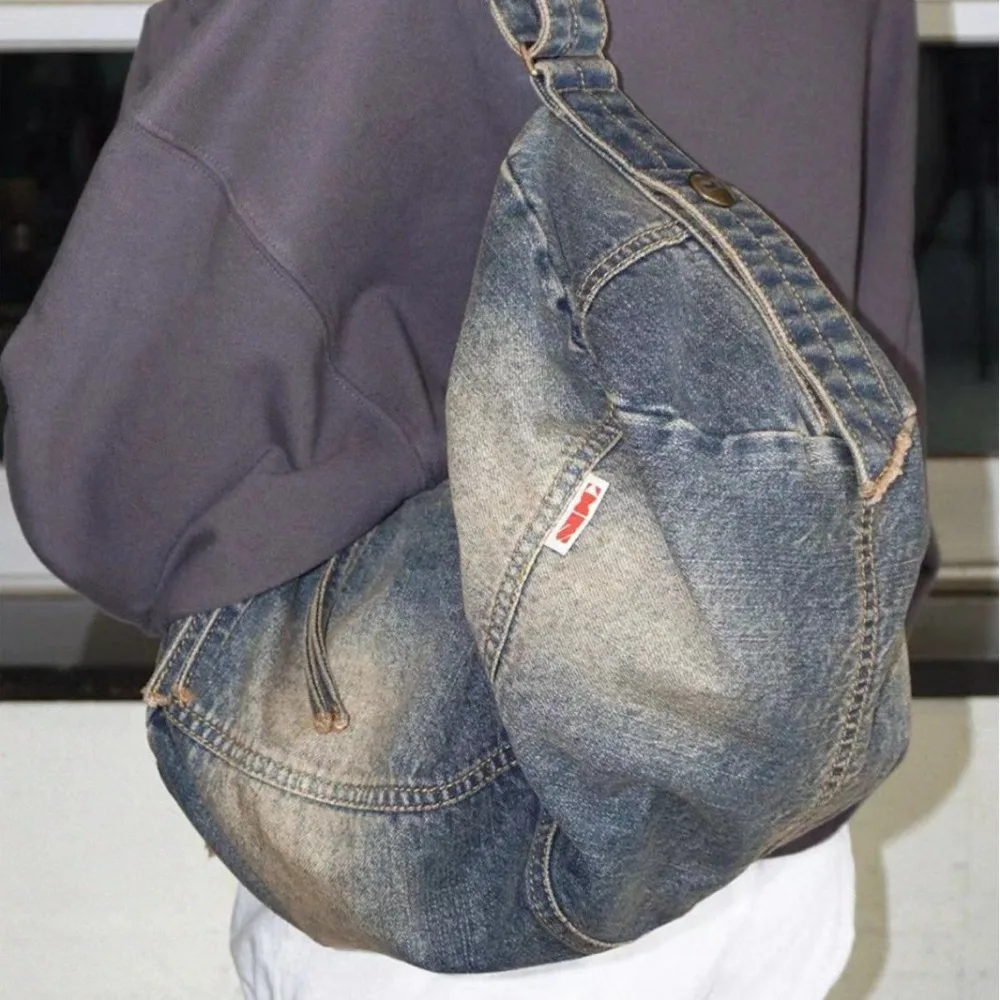 Denim Vintage Messenger Bag Retro Jeans Tote Bag Large Capacity Women Casual Satchel Bag Fashion Shoulder Bag New Handbag 
Denim Vintage Messenger Bag Retro Jeans Tote Bag Large Capacity Women Casual Satchel Bag Fashion Shoulder Bag New Handbag