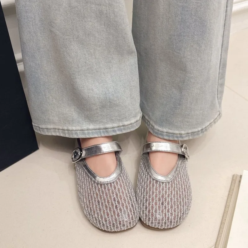 Baotou Half Slippers 2026 Summer New Shoes Mesh Breathable and Comfortable Flat Bottom Hollow out Boken Slippers Fashion
Baotou Half Slippers 2026 Summer New Shoes Mesh Breathable and Comfortable Flat Bottom Hollow out Boken Slippers Fashion