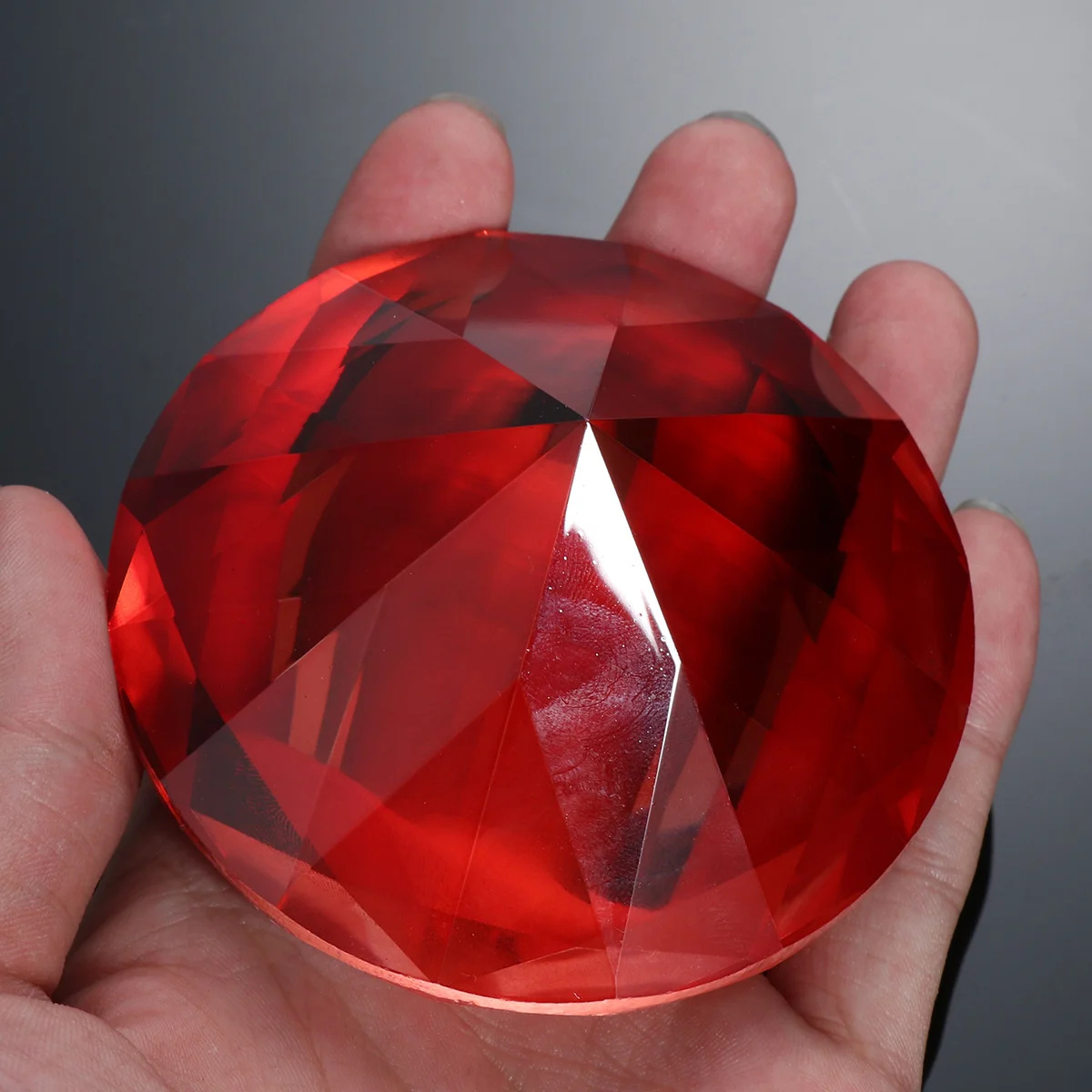 Red Artificial Diamond Decorative Crystal 40mm Romantic Wedding Home Bridal Shower Faux Diamond Decor Sparkling Party Ornament
Red Artificial Diamond Decorative Crystal 40mm Romantic Wedding Home Bridal Shower Faux Diamond Decor Sparkling Party Ornament