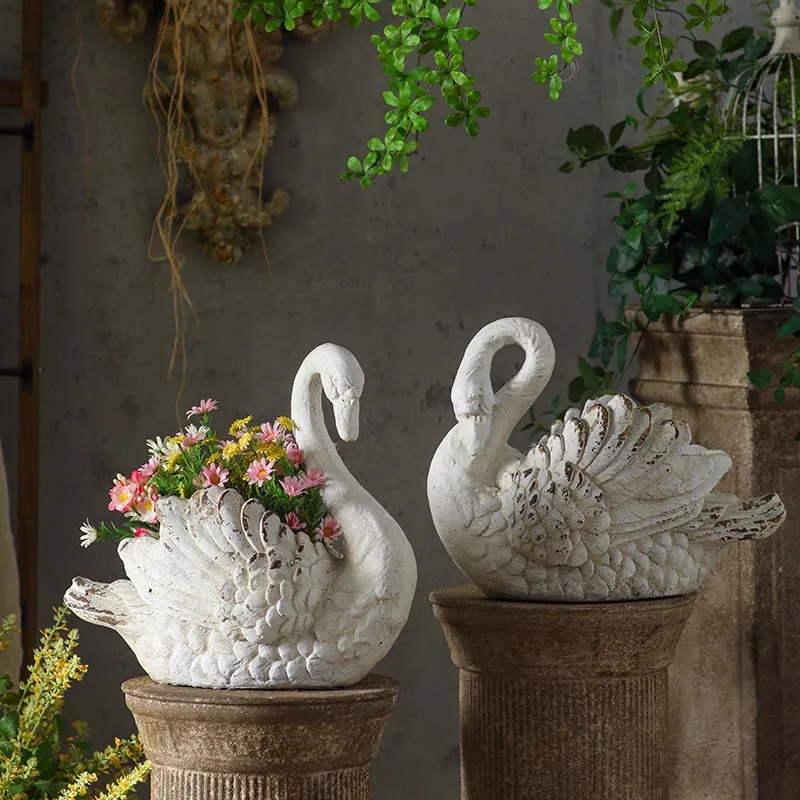 European vintage old swan pot ornaments outdoor garden antique furnishings outdoor floor vase crafts
European vintage old swan pot ornaments outdoor garden antique furnishings outdoor floor vase crafts
