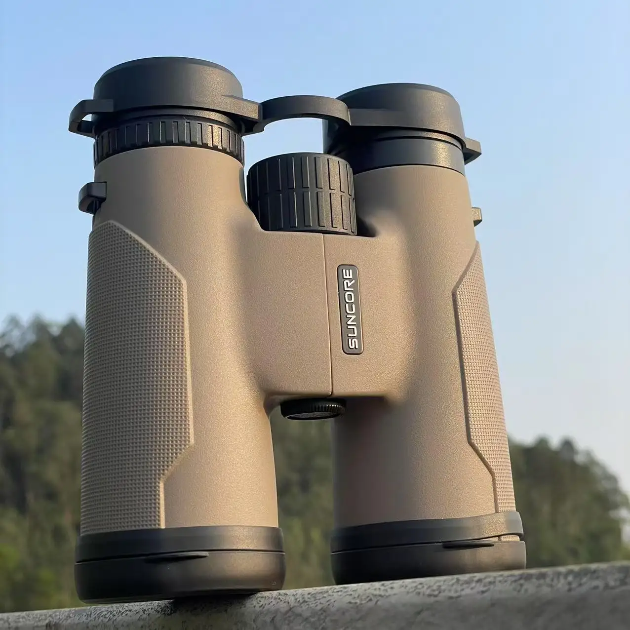 Бежевые бинокли 10x42 в кожаном чехле — классический стиль, высокопроизводительная оптика для любителей активного отдыха
Бежевые бинокли 10x42 в кожаном чехле — классический стиль, высокопроизводительная оптика для любителей активного отдыха