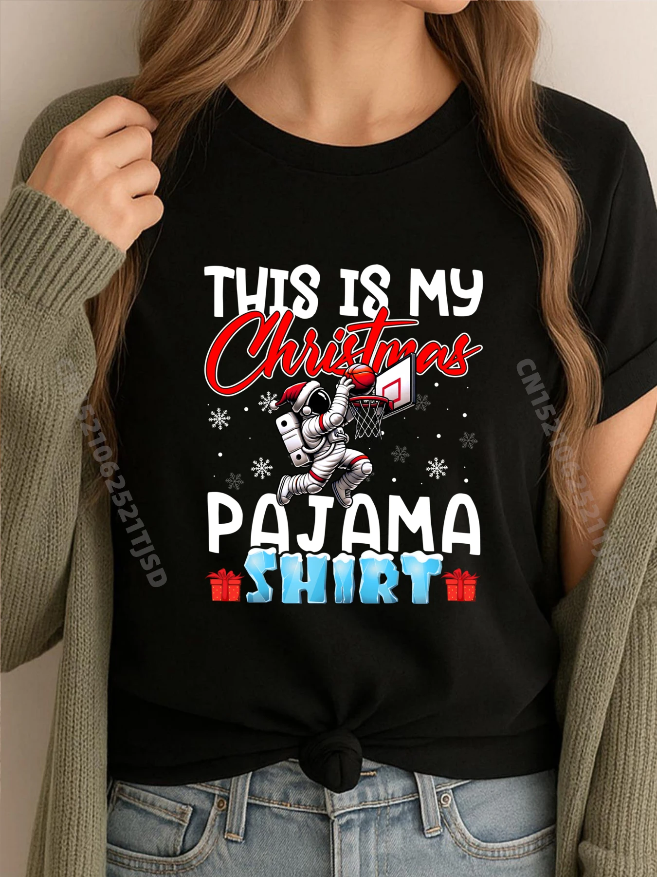 Рождественская пижама с астронавтом, космическая елка, снежинки, рождественские женские футболки, мужские футболки высокого качества, WashedGame 
Рождественская пижама с астронавтом, космическая елка, снежинки, рождественские женские футболки, мужские футболки высокого качества, WashedGame