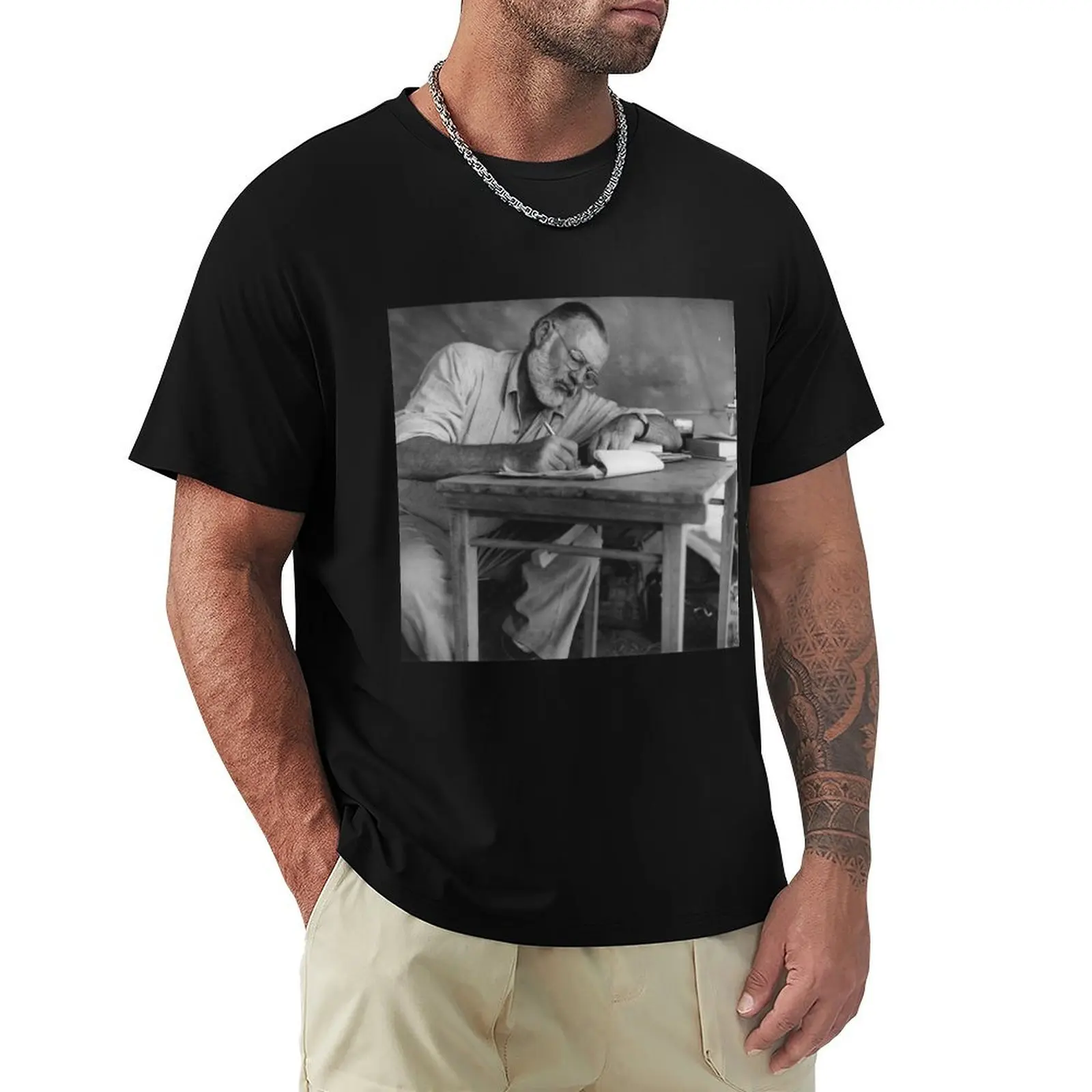 Ernest Hemmingway T-Shirt Large Size Breathable Tee
Ernest Hemmingway T-Shirt Large Size Breathable Tee