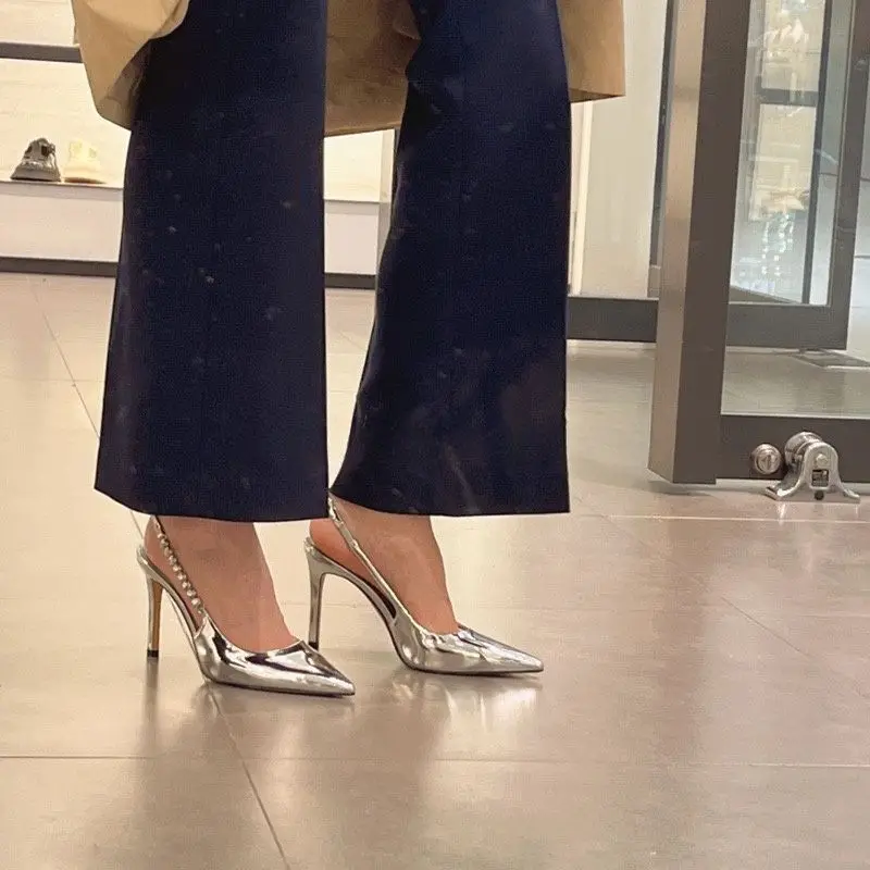 Silver High Heels Women's Elegant Lady Thin Heel Fashionable Diamond Pointed Toe Single Shoes Sandals City Walk PU Material
Silver High Heels Women's Elegant Lady Thin Heel Fashionable Diamond Pointed Toe Single Shoes Sandals City Walk PU Material