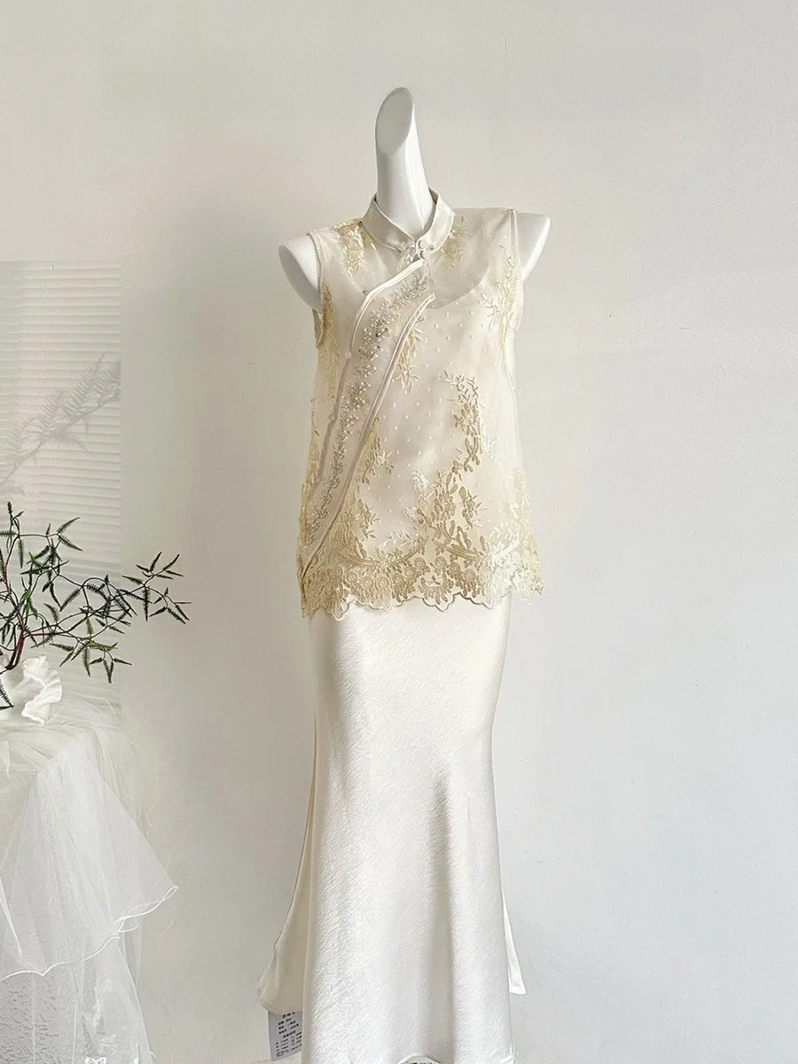 LUCKYMAN Chinese Style Embroidered Mesh Satin Women's Dress Set with Strap Spring Summer New Moon Branch Gold Color
LUCKYMAN Chinese Style Embroidered Mesh Satin Women's Dress Set with Strap Spring Summer New Moon Branch Gold Color