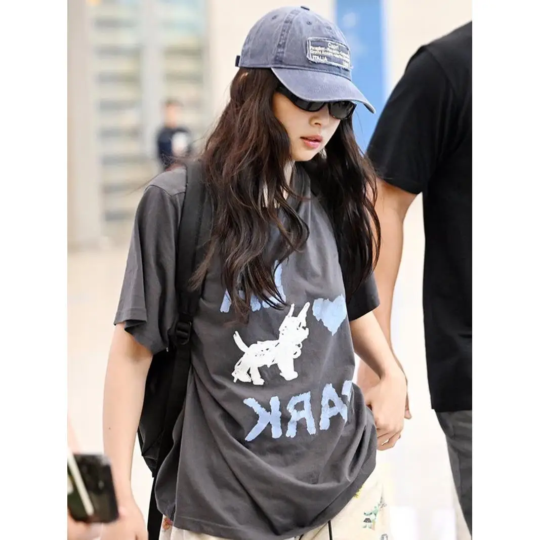 Jennie Same Print T-shirt Cartoon Cute T Shirt Summer Tee Short Sleeve Tops for Women Kpop Fashion Women's Clothes Casual Outfit
Jennie Same Print T-shirt Cartoon Cute T Shirt Summer Tee Short Sleeve Tops for Women Kpop Fashion Women's Clothes Casual Outfit