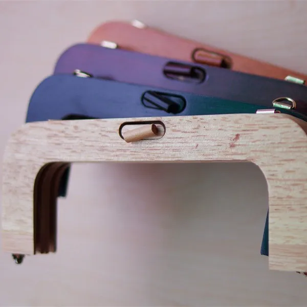 20*8cm Bags Wooden Handle Turn Twist Lock Purse Frame Women's Handbags Wallet Closure Clip Sewing Bracket Accessories
20*8cm Bags Wooden Handle Turn Twist Lock Purse Frame Women's Handbags Wallet Closure Clip Sewing Bracket Accessories