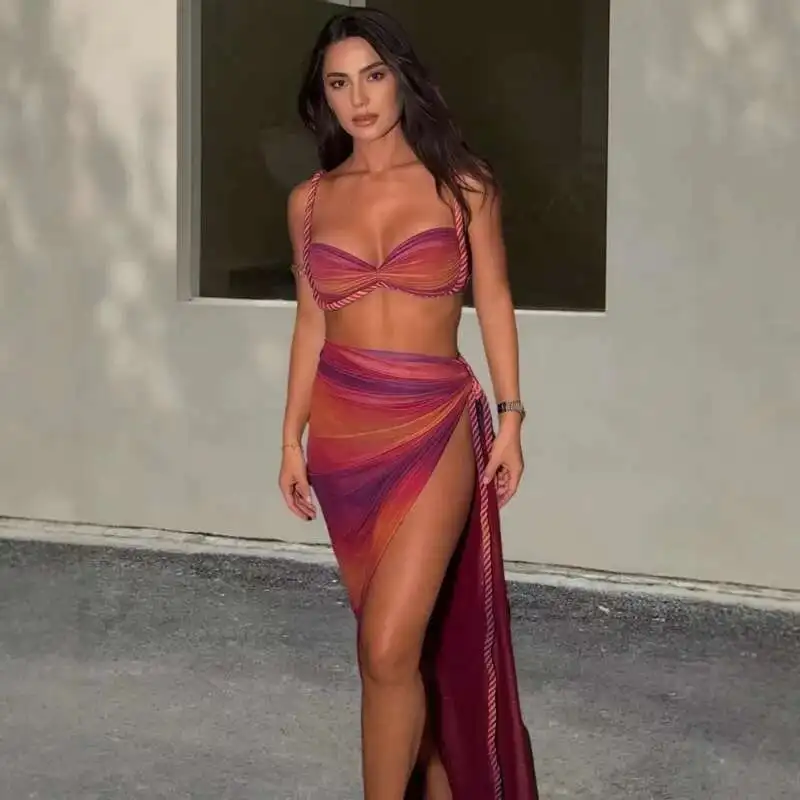 Sexy Party Two Piece Set Spaghetti Strap Crop Top And Skirts Slim Bodycon 2 Pieces Sets Women Spring Summer Outfit
Sexy Party Two Piece Set Spaghetti Strap Crop Top And Skirts Slim Bodycon 2 Pieces Sets Women Spring Summer Outfit