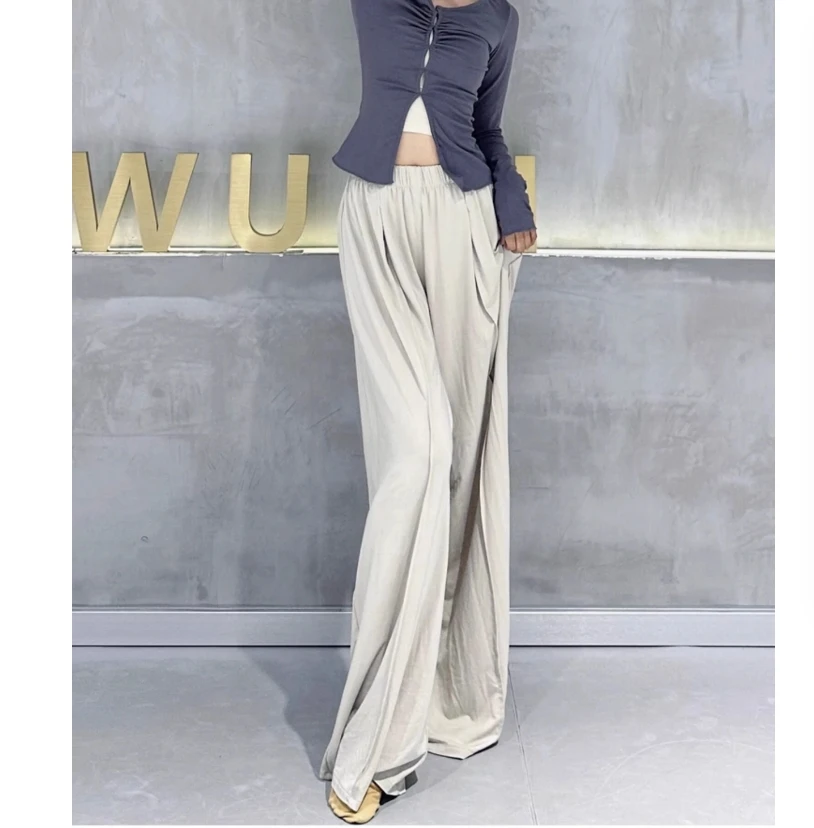 Modern dance style seasonal pants, loose and elegant wide leg pants, dance pants, spring and summer practice pants
Modern dance style seasonal pants, loose and elegant wide leg pants, dance pants, spring and summer practice pants