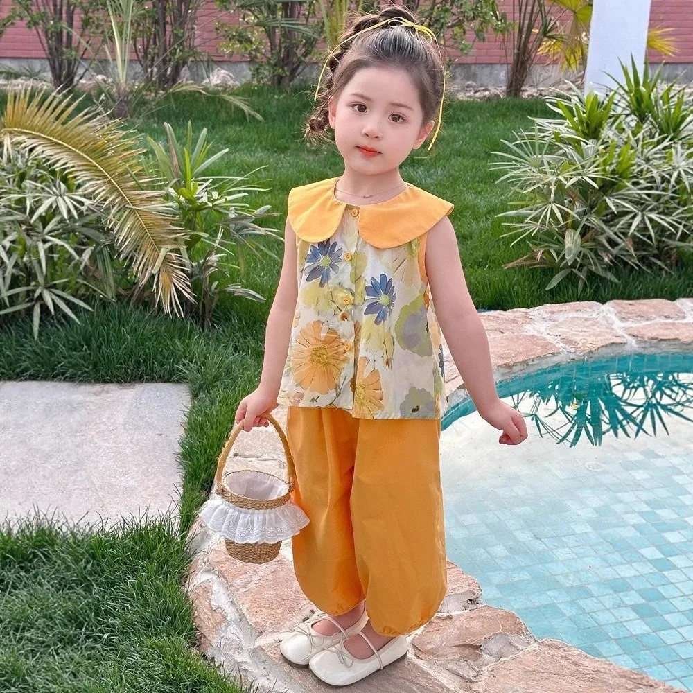 Wide Leg Pants Girls Floral Suit Flip Collar Two Piece Set Floral Print Short Sleeve T-Shirt Comfortable Children Clothes Set
Wide Leg Pants Girls Floral Suit Flip Collar Two Piece Set Floral Print Short Sleeve T-Shirt Comfortable Children Clothes Set