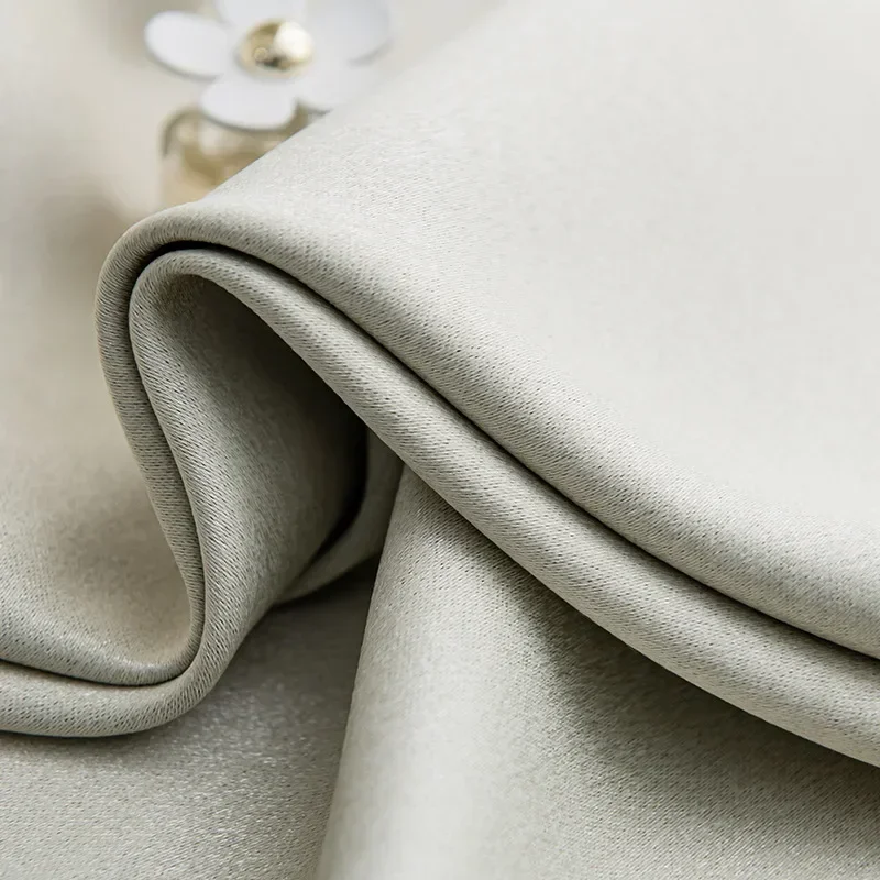 Мюнхенская полная затемняющая ткань для штор для спальни, новинка 2025 года, термоизоляционная утолщенная непрозрачная ткань, современная минималистичная гостиная
Мюнхенская полная затемняющая ткань для штор для спальни, новинка 2025 года, термоизоляционная утолщенная непрозрачная ткань, современная минималистичная гостиная