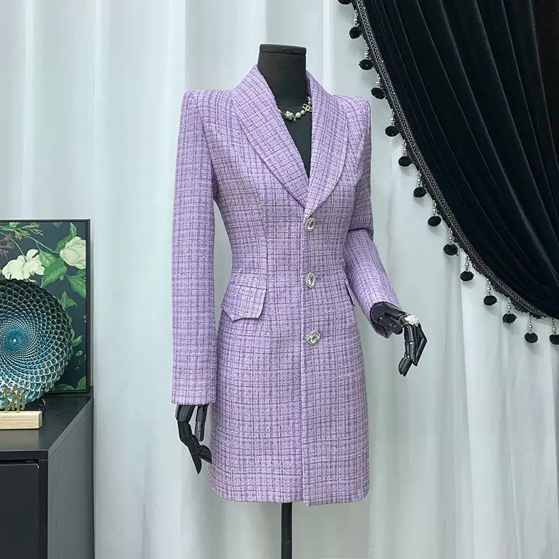 Женское весенне-осеннее пальто в клетку средней длины с приталенным силуэтом, однобортное, минималистичное, комфортное, элегантное, дизайнерское, повседневное
Женское весенне-осеннее пальто в клетку средней длины с приталенным силуэтом, однобортное, минималистичное, комфортное, элегантное, дизайнерское, повседневное