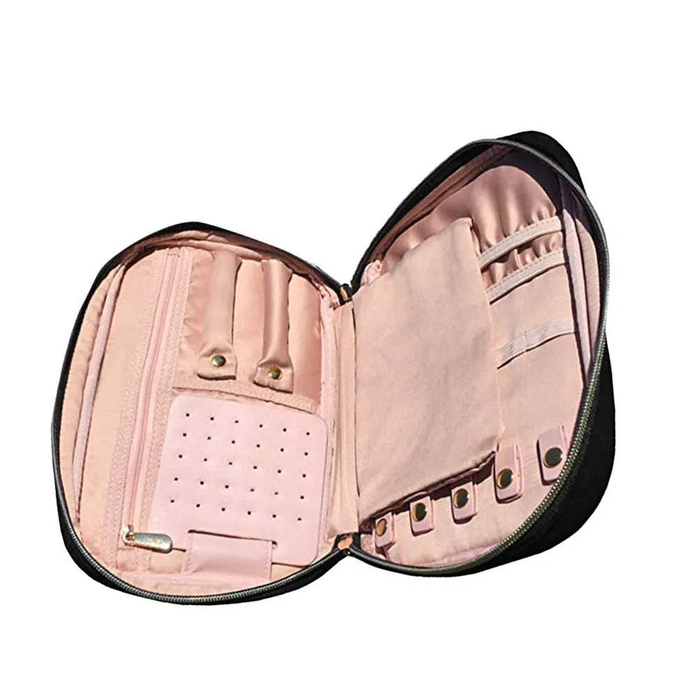 Черный многофункциональный органайзер-футляр для украшений: вместительная портативная сумка для колец и серег
Черный многофункциональный органайзер-футляр для украшений: вместительная портативная сумка для колец и серег