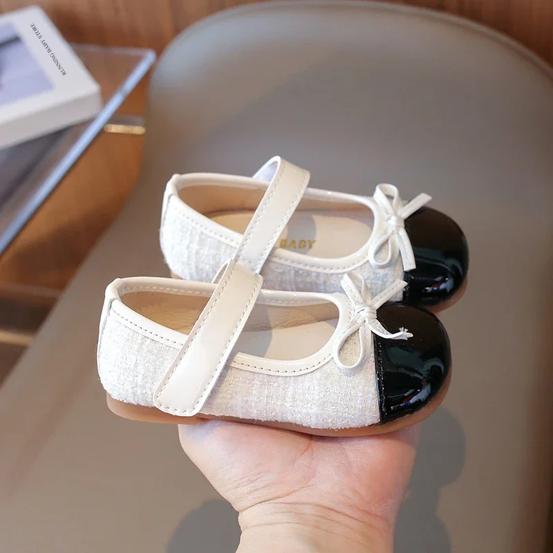 Spring Versatile Stripes Children Shoes for Girls Fashion Korean Style Soft Bottom Anti-skid Toddler Princess Mary Janes
Spring Versatile Stripes Children Shoes for Girls Fashion Korean Style Soft Bottom Anti-skid Toddler Princess Mary Janes