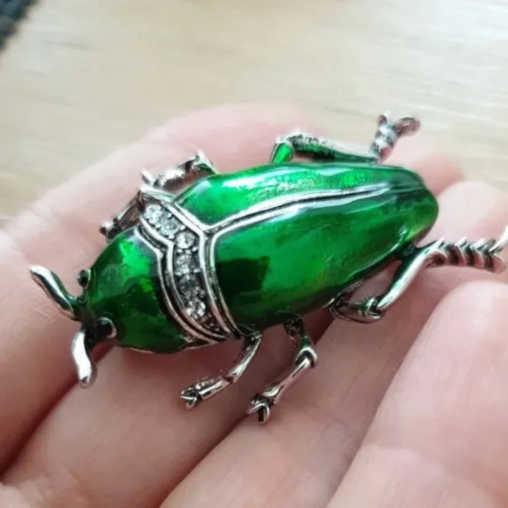 Cute Beetle bugs Brooches Insect Pin cockroach Brooch Women And Men Jewelry Kids Accessoriesd Badges
Cute Beetle bugs Brooches Insect Pin cockroach Brooch Women And Men Jewelry Kids Accessoriesd Badges