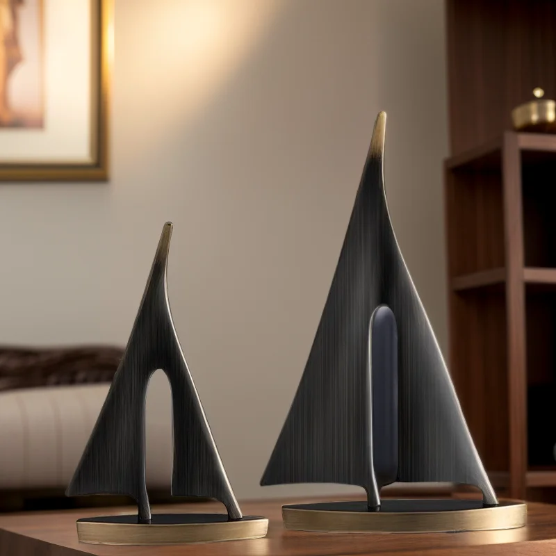 Smooth sailing, copper sailing, high-end office decoration in the living room, sending the leader's boss handicraft ornaments to
Smooth sailing, copper sailing, high-end office decoration in the living room, sending the leader's boss handicraft ornaments to