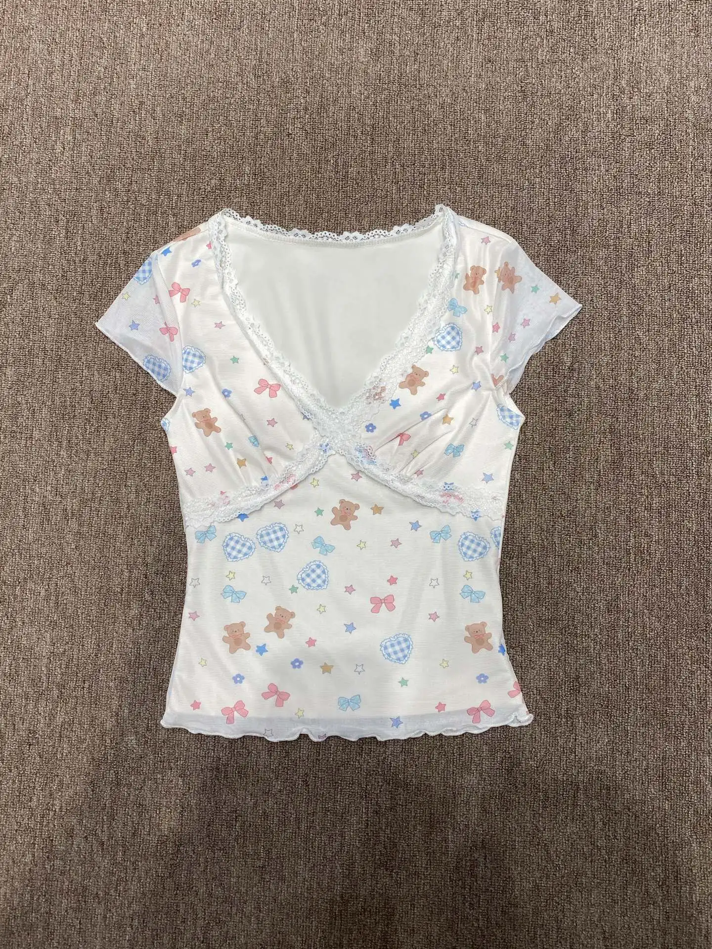 Sweet Pure Desire Slimming Bear Print Lace Knot V-Neck Top Women's Casual Style Patchwork T-shirt Cotton Polyester
Sweet Pure Desire Slimming Bear Print Lace Knot V-Neck Top Women's Casual Style Patchwork T-shirt Cotton Polyester