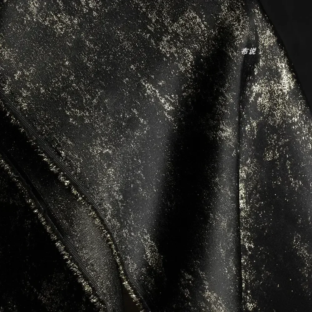 Парчовая жаккардовая ткань, гладкая, устойчивая к морщинам, дышащая куртка, дизайнерская ткань, ткань для шитья одежды, материал «сделай сам» 
Парчовая жаккардовая ткань, гладкая, устойчивая к морщинам, дышащая куртка, дизайнерская ткань, ткань для шитья одежды, материал «сделай сам»