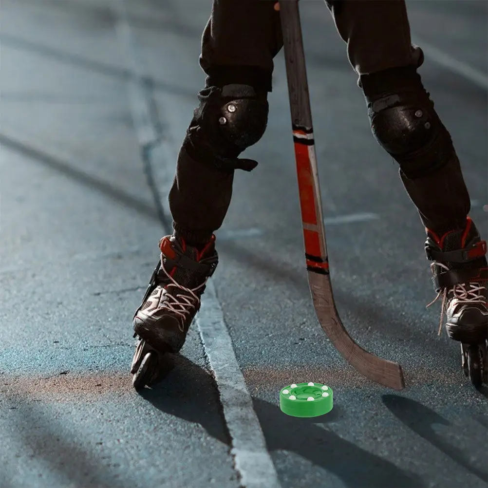 2 шт. тренировочных хоккейных шайб: высокопроизводительные, многоразовые, для развития навыков игры в хоккей на льду, из прочного полипропилена, идеально подходят для команды
2 шт. тренировочных хоккейных шайб: высокопроизводительные, многоразовые, для развития навыков игры в хоккей на льду, из прочного полипропилена, идеально подходят для команды