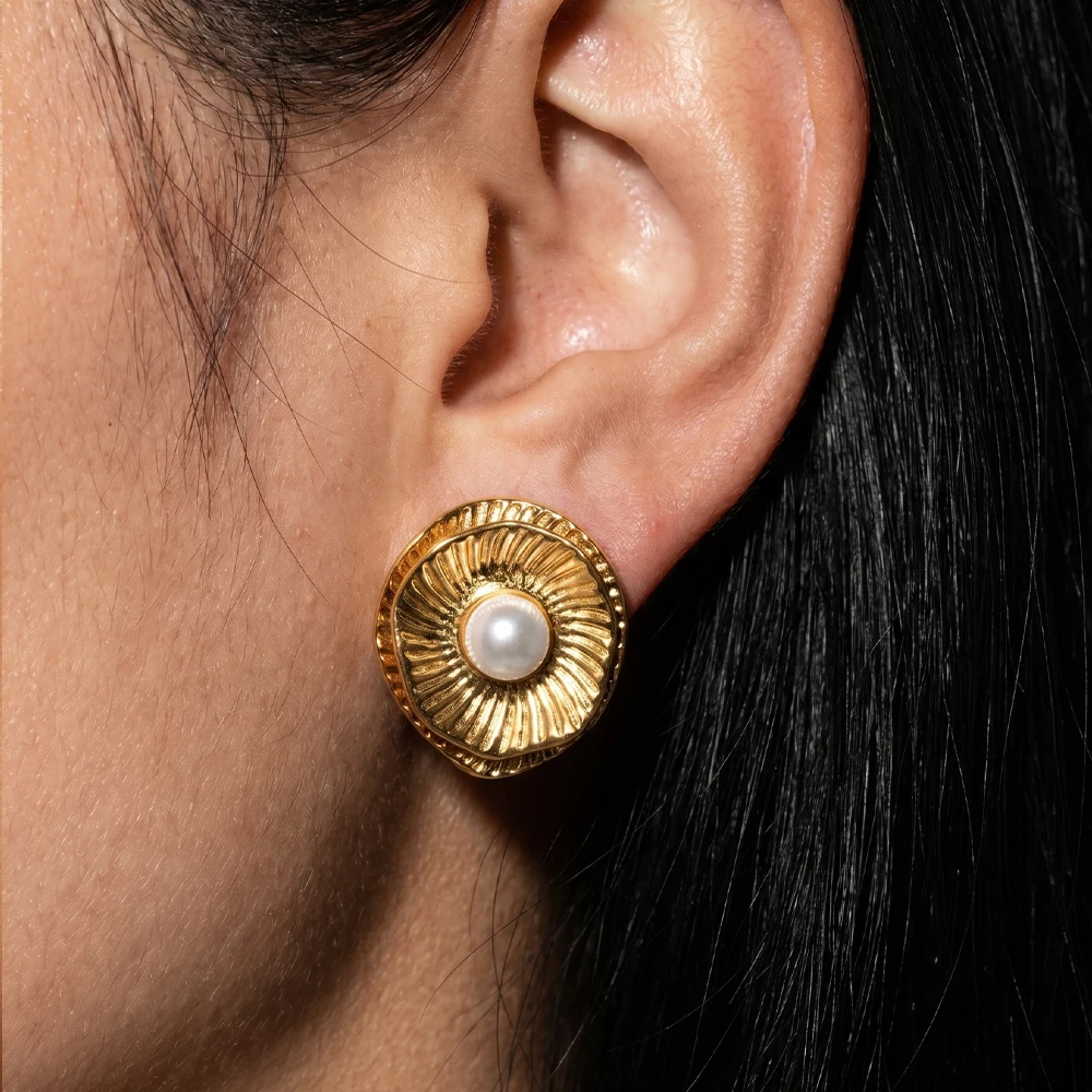 Stainless Steel Double Layer Metal Texture Round Stud Earrings for Women Vintage Gold Plated Geometric Earring Statement Jewelry
Stainless Steel Double Layer Metal Texture Round Stud Earrings for Women Vintage Gold Plated Geometric Earring Statement Jewelry