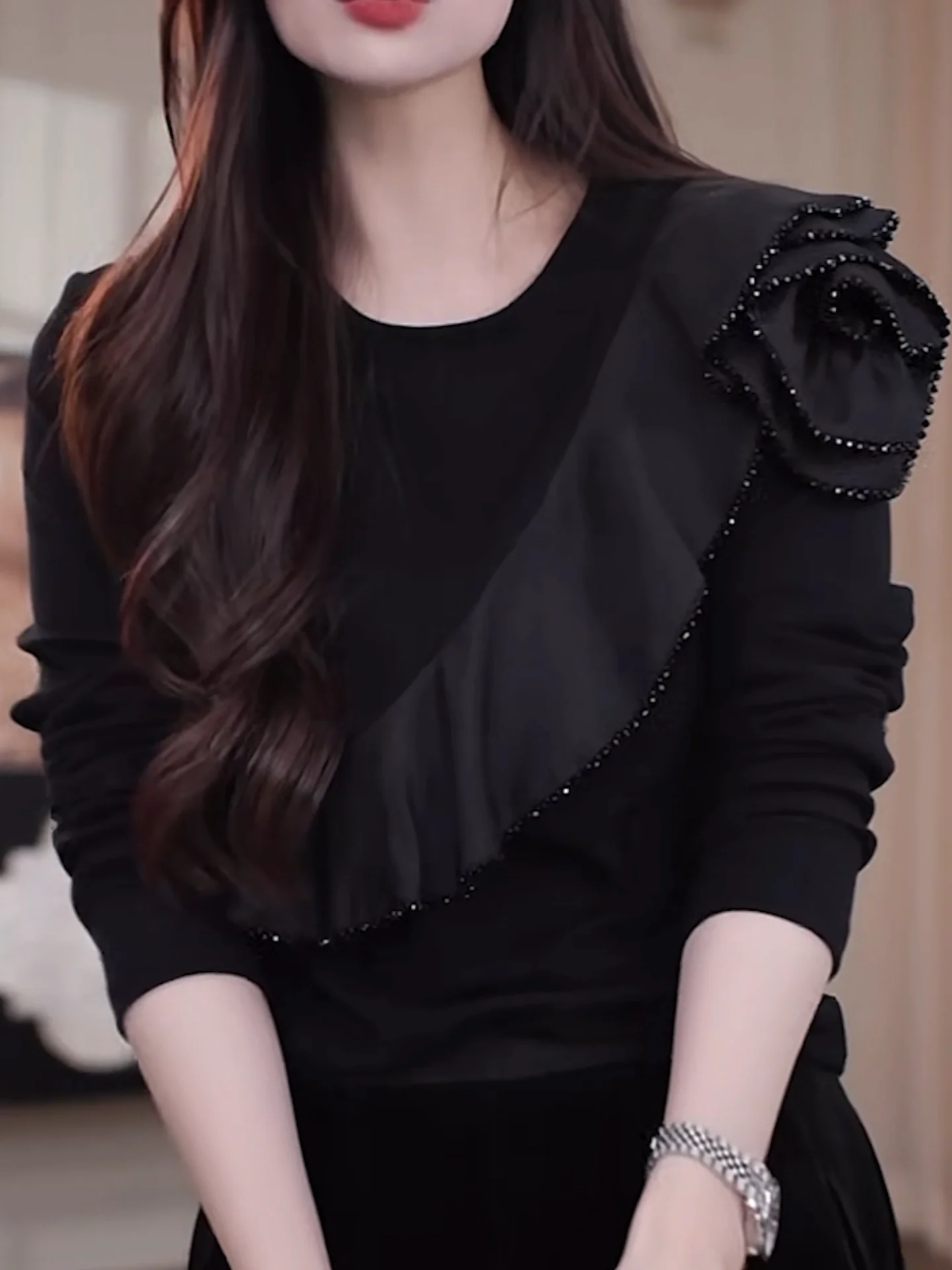 Loose Long Sve round Ne Pullover irt Women's Heavy Stitched Patchwork Bla Korean Sle Autumn Winter New Faion
Loose Long Sve round Ne Pullover irt Women's Heavy Stitched Patchwork Bla Korean Sle Autumn Winter New Faion