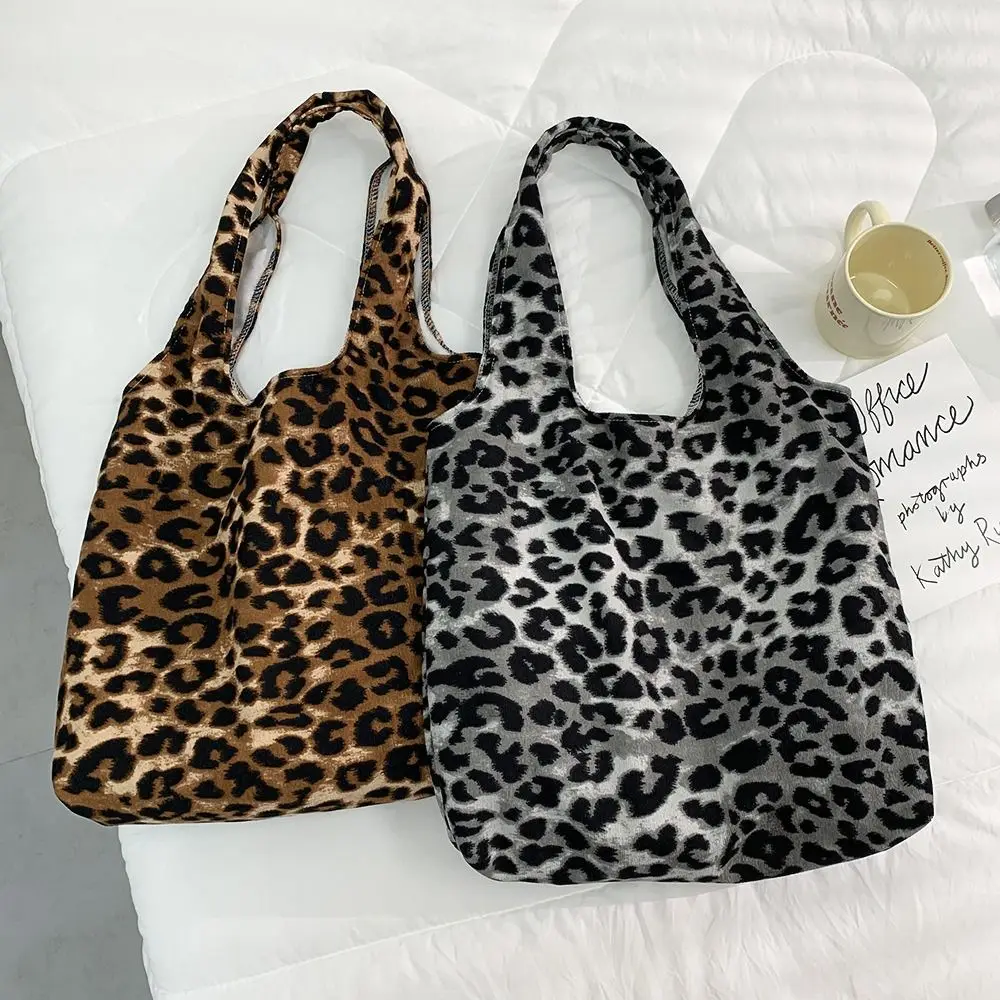 Trendy Leopard Handbags Soft Spacious Interior Corduroy Shoulder Bag Lightweight Large Capacity Shopping Bags Students
Trendy Leopard Handbags Soft Spacious Interior Corduroy Shoulder Bag Lightweight Large Capacity Shopping Bags Students