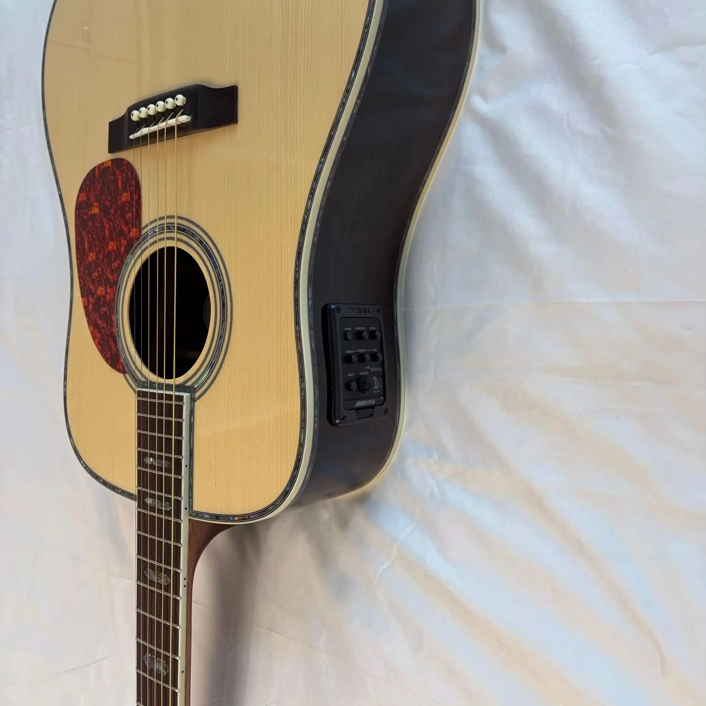 Handmade D Acoustic 45 Electric Guitar With EQ Top Solid Spruce Abalone Inlay
Handmade D Acoustic 45 Electric Guitar With EQ Top Solid Spruce Abalone Inlay